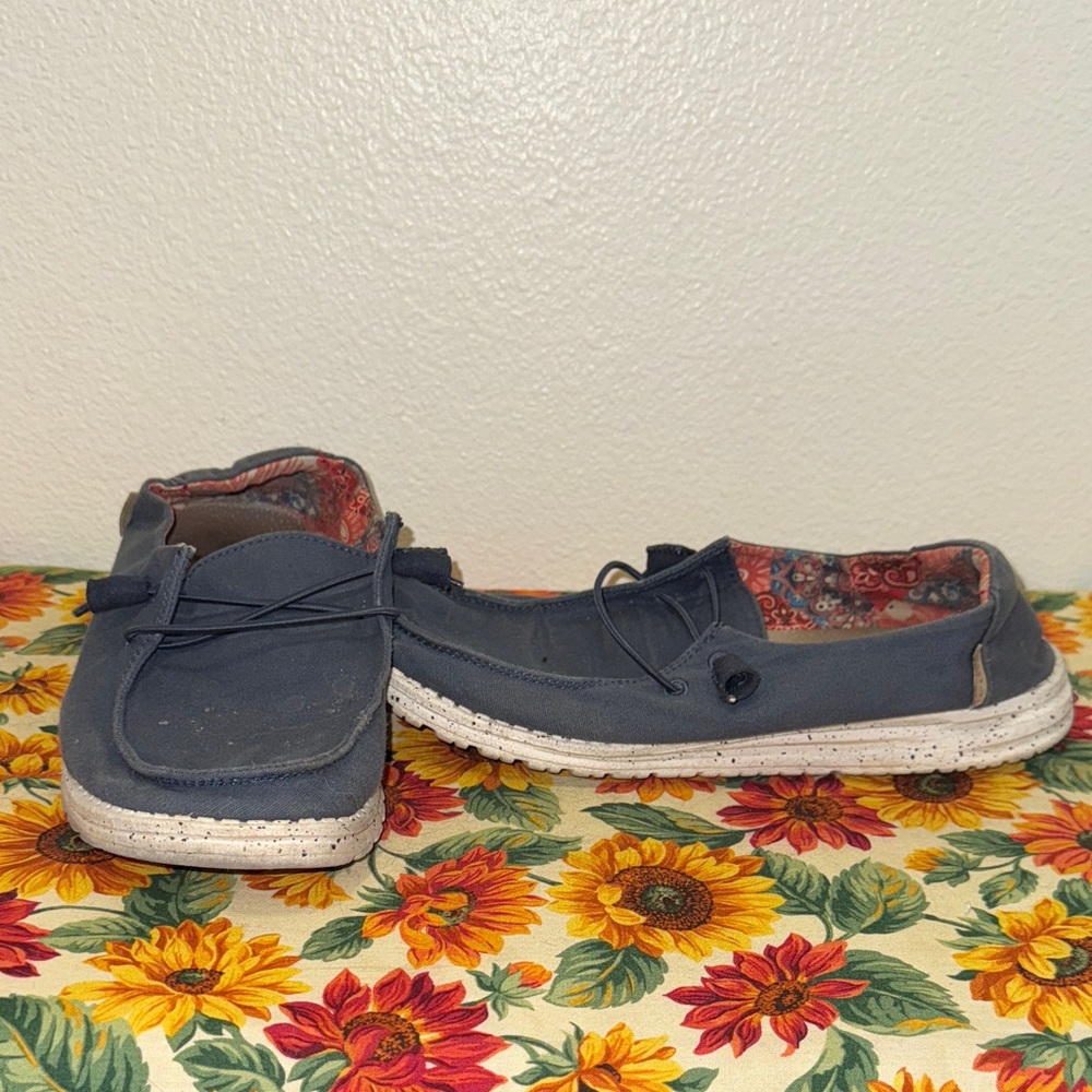 Hey Dude Wendy size 11